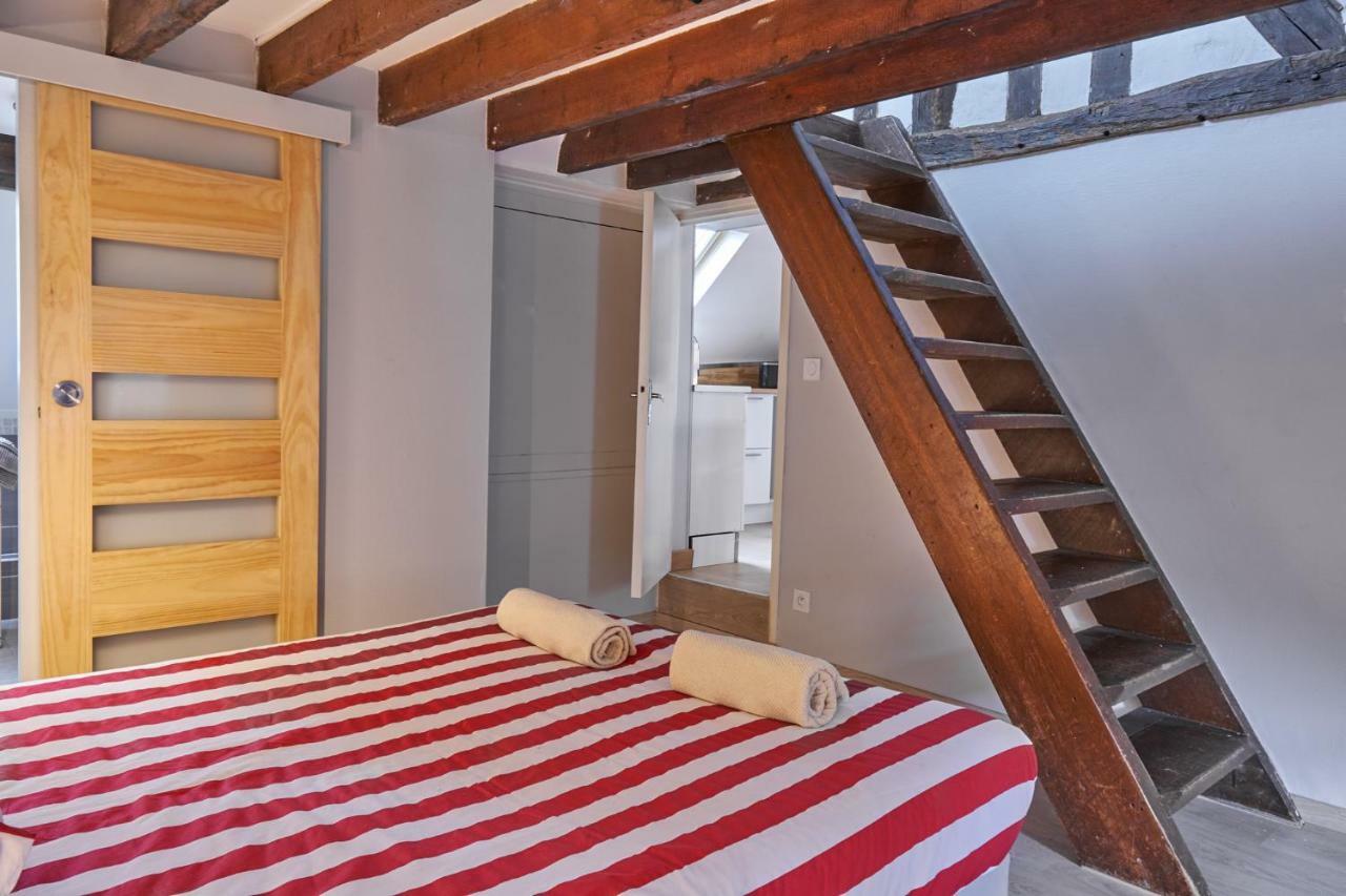 Le Saint Pierre, Atypique Au Coeur Du Centre Ville Apartment Caen Exterior photo